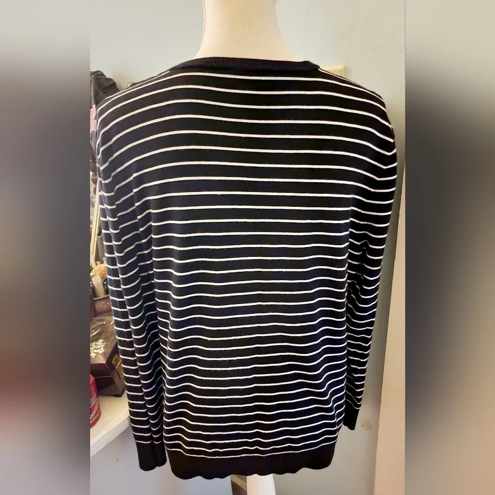 NWT JONES NY FULL BUTTON CARDIGAN